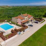 Сasa de vacaciones Istriana By Interhome Donje Baredine